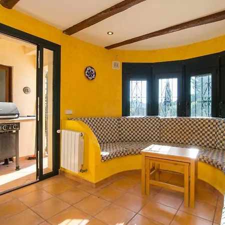 B-28 8 Pax Holiday home *
